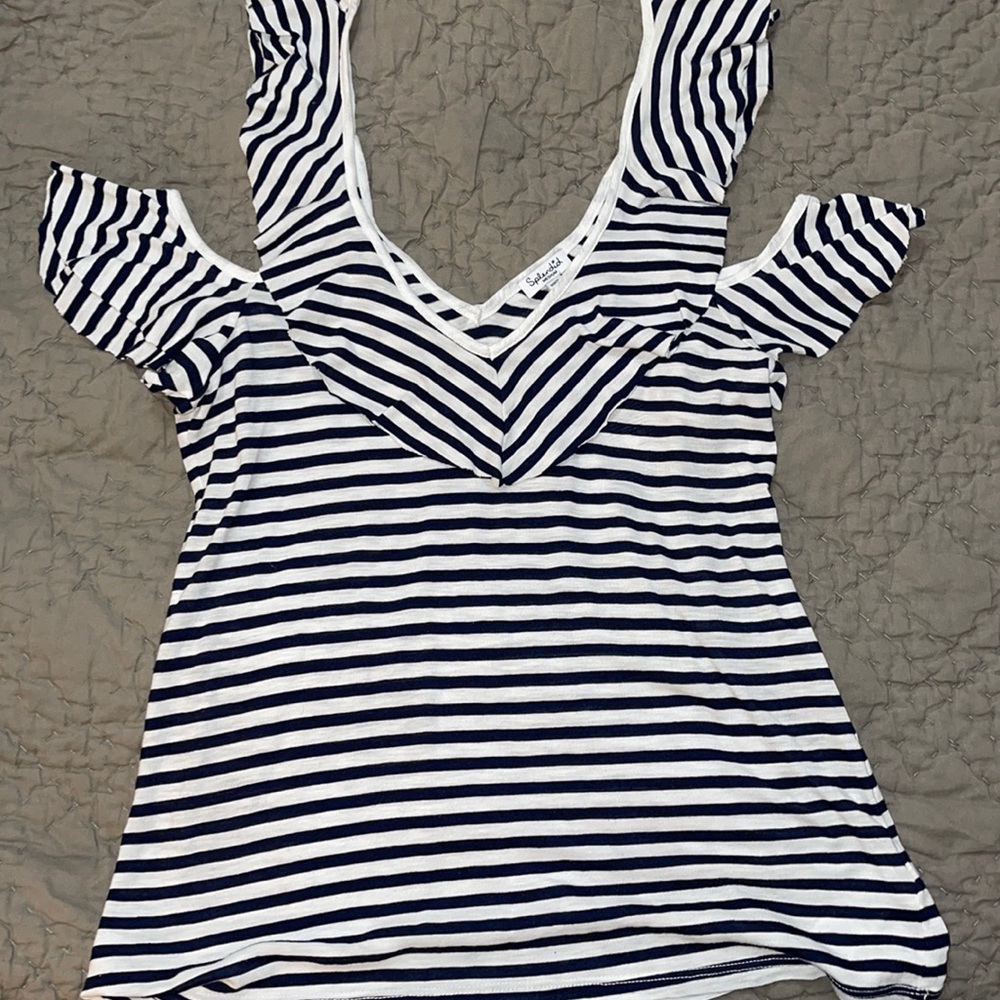 NWT Splendid cold-shoulder top